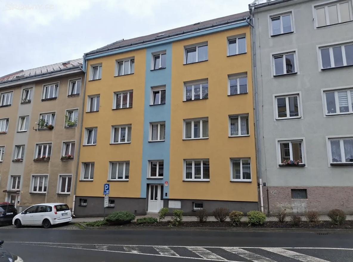 Prostorný byt 4+1 v centru